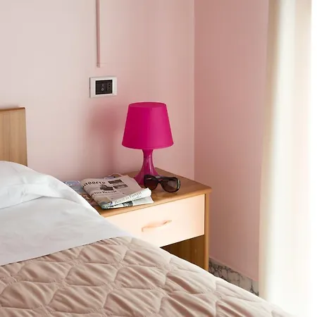 Hotel Roma 3*