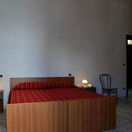Hotel Roma 3*
