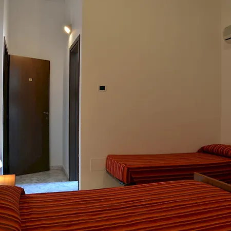Hotel Roma 3*