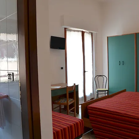 Hotel Roma 3*