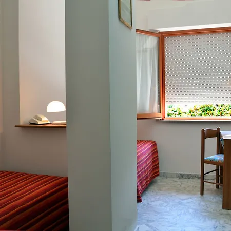 Hotel Roma 3*