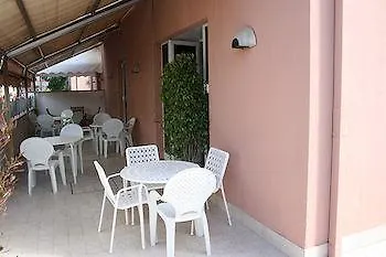 Roma Hotel Pineto